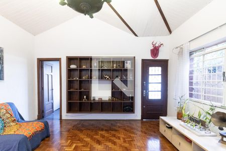 Sala de casa à venda com 3 quartos, 300m² em Vila Ipojuca, São Paulo