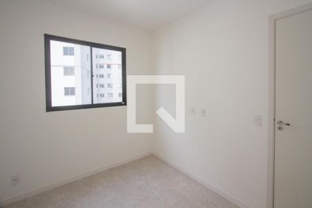 Quarto 1 de apartamento para alugar com 2 quartos, 42m² em Parque Maria Helena, São Paulo