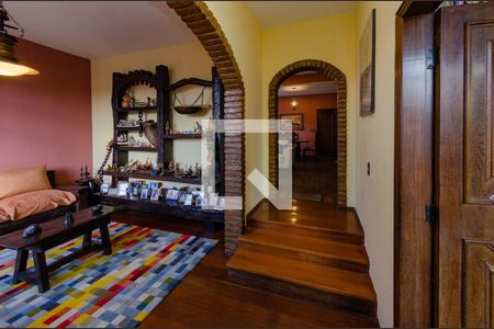 Sala de casa à venda com 4 quartos, 250m² em Padre Eustáquio, Belo Horizonte