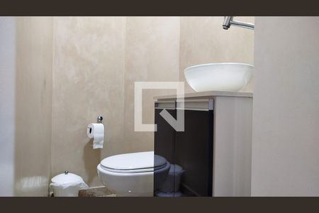 Apartamento à venda com 145m², 3 quartos e 3 vagas Apartamento à venda com 145m², 3 quartos e 3 vagasLavabo