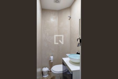 Apartamento à venda com 145m², 3 quartos e 3 vagas Apartamento à venda com 145m², 3 quartos e 3 vagasLavabo