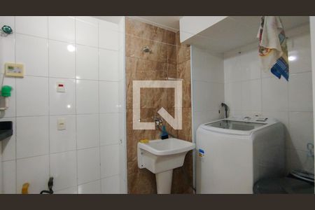 Apartamento à venda com 145m², 3 quartos e 3 vagas Apartamento à venda com 145m², 3 quartos e 3 vagasÁrea de Serviço