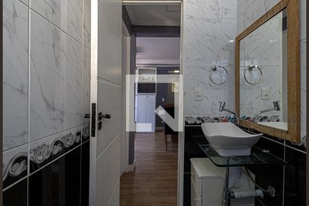 banheiro social de apartamento para alugar com 2 quartos, 52m² em Jardim Celeste, São Paulo