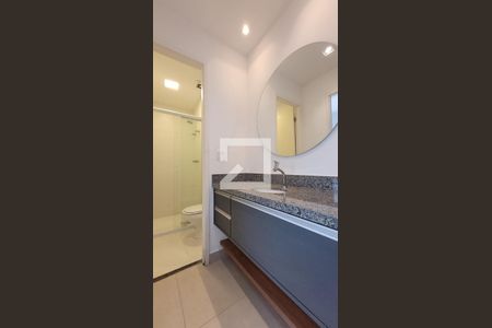 Banheiro de apartamento à venda com 1 quarto, 35m² em Vila Eliza, Campinas