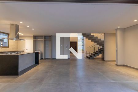 Casa de Condomínio à venda com 4 quartos, 357m² em Alphaville, Nova Lima