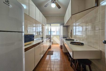 Apartamento para alugar com 76m², 2 quartos e 1 vaga Apartamento para alugar com 76m², 2 quartos e 1 vagaCozinha