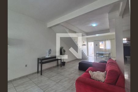 Sala de casa de condomínio para alugar com 3 quartos, 160m² em Vargem Grande, Rio de Janeiro