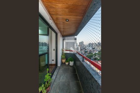 Sacada da Sala de apartamento para alugar com 3 quartos, 117m² em Bosque da Saúde, São Paulo