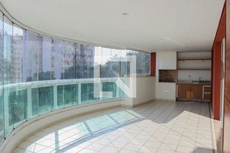 Apartamento à venda com 4 quartos, 204m² em Vila Sofia, São Paulo