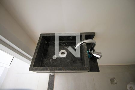 Lavabo de apartamento à venda com 2 quartos, 52m² em Vila Lúcia, São Paulo