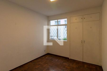 Apartamento para alugar com 3 quartos, 117m² em Santo Antônio, Belo Horizonte