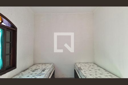 Quarto de casa para alugar com 2 quartos, 165m² em Caiçara, Praia Grande