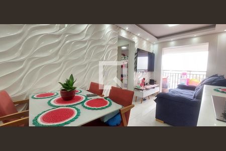 Sala de apartamento à venda com 2 quartos, 49m² em Vila Eldízia, Santo André