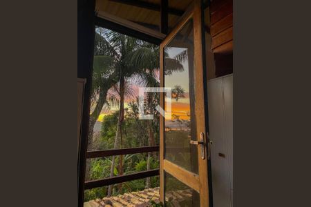 Vista de casa para alugar com 4 quartos, 125m² em Lagoa da Conceição, Florianópolis