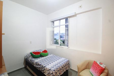 Quarto 1 de apartamento à venda com 2 quartos, 77m² em Copacabana, Rio de Janeiro