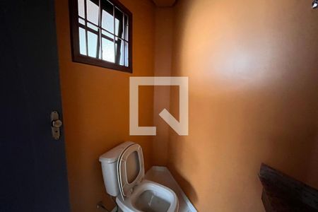 Banheiro Sala de casa para alugar com 3 quartos, 200m² em Parque do Colégio, Suzano