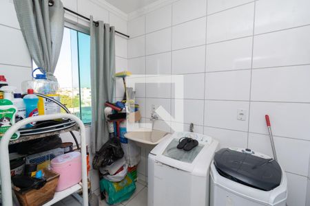 Área de Serviço de apartamento para alugar com 3 quartos, 116m² em Novo Riacho, Contagem