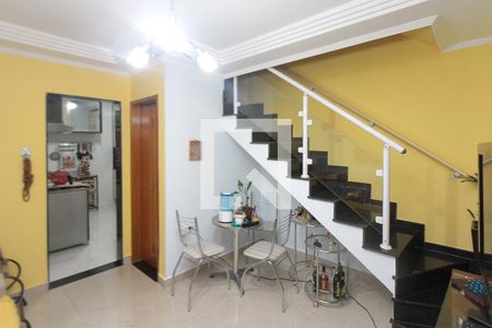 Casa de condomínio à venda com 85m², 2 quartos e 1 vagaSala