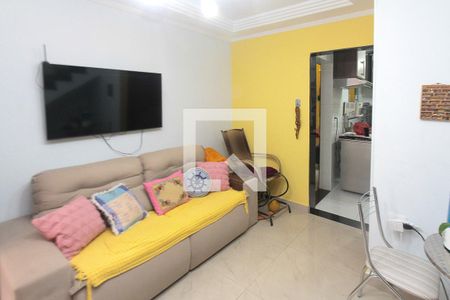 Sala de casa de condomínio para alugar com 2 quartos, 85m² em Vila Califórnia, São Paulo