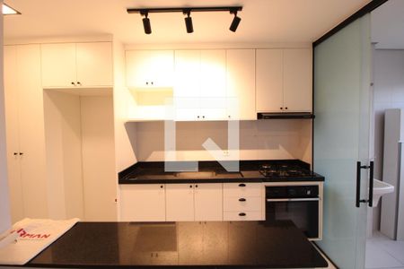 Sala / Cozinha de apartamento à venda com 2 quartos, 57m² em Santa Teresinha, São Paulo