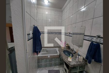 Banheiro suíte de casa à venda com 3 quartos, 360m² em Linda Vista, Contagem