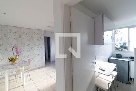 Sala de apartamento para alugar com 1 quarto, 55m² em Vila Itapura, Campinas