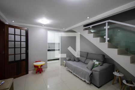 Sala de casa de condomínio para alugar com 2 quartos, 70m² em Jardim Redil, São Paulo