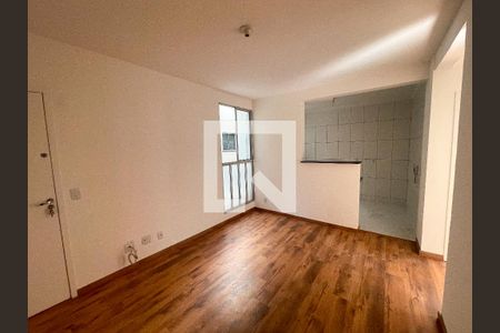 Sala de apartamento à venda com 2 quartos, 48m² em Califórnia, Belo Horizonte