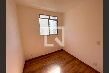 quarto 1 de apartamento à venda com 2 quartos, 48m² em Califórnia, Belo Horizonte