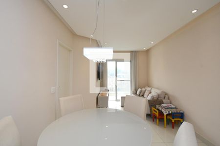 Sala de apartamento à venda com 3 quartos, 74m² em Vila Isa, São Paulo