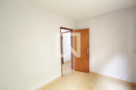 Quarto 1 de casa para alugar com 3 quartos, 360m² em Dona Zulmira, Uberlândia