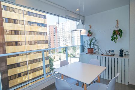 Varanda de kitnet/studio para alugar com 1 quarto, 35m² em Consolação, São Paulo