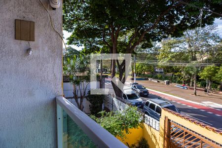 Casa à venda com 150m², 3 quartos e 3 vagas Casa à venda com 150m², 3 quartos e 3 vagasVaranda do Quarto 3