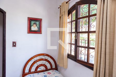 Casa à venda com 150m², 3 quartos e 3 vagas Casa à venda com 150m², 3 quartos e 3 vagasQuarto 2