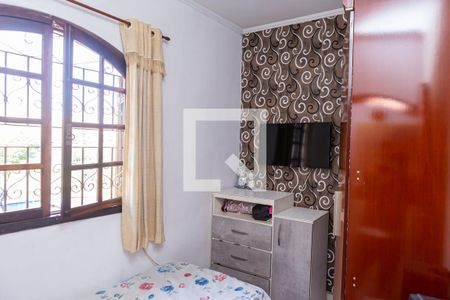 Casa à venda com 150m², 3 quartos e 3 vagas Casa à venda com 150m², 3 quartos e 3 vagasQuarto 2