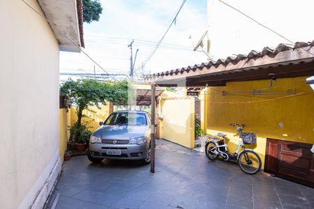 Casa à venda com 150m², 3 quartos e 3 vagas Casa à venda com 150m², 3 quartos e 3 vagasGaragem 2