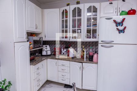 Casa à venda com 150m², 3 quartos e 3 vagas Casa à venda com 150m², 3 quartos e 3 vagasCozinha