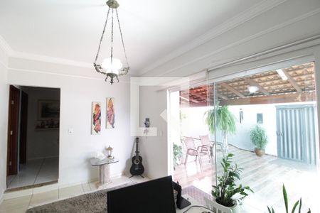 Sala 1 de casa para alugar com 5 quartos, 221m² em Chácaras Tubalina E Quartel, Uberlândia