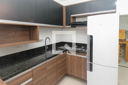 Cozinha de apartamento para alugar com 2 quartos, 40m² em Vila Divina Pastora, São Paulo