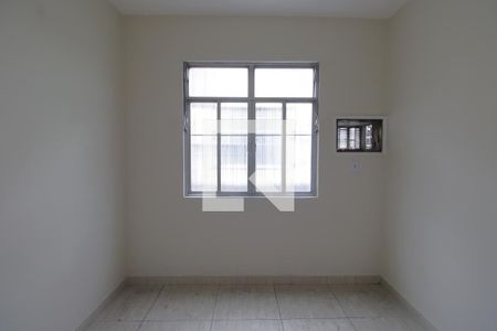 Quarto 2 de casa para alugar com 2 quartos, 100m² em Praça Seca, Rio de Janeiro