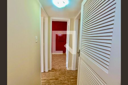 Corredor de apartamento à venda com 3 quartos, 100m² em Copacabana, Rio de Janeiro