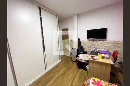 Quarto 1 de casa à venda com 3 quartos, 420m² em Milionários, Belo Horizonte