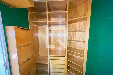 Closet de apartamento à venda com 3 quartos, 140m² em Jardim das Bandeiras, São Paulo