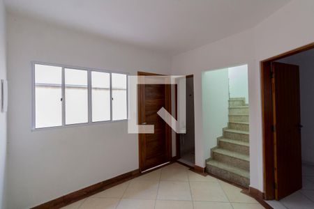Sala de casa de condomínio à venda com 2 quartos, 68m² em Vila Paranagua, São Paulo