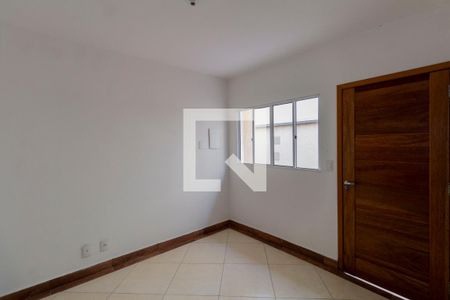 Casa de Condomínio à venda com 2 quartos, 68m² em Vila Paranagua, São Paulo