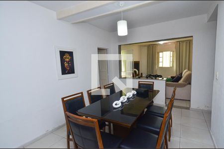 Sala de casa à venda com 4 quartos, 459m² em Boa Vista, Belo Horizonte