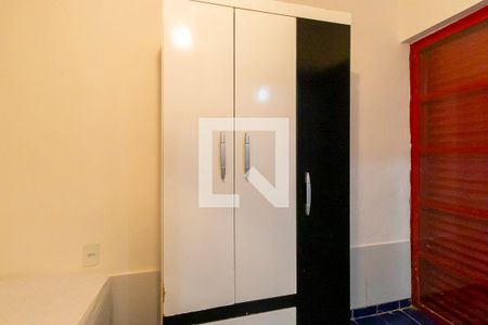 Quarto 1 - Armários de apartamento para alugar com 2 quartos, 45m² em Cidade Universitária, Campinas