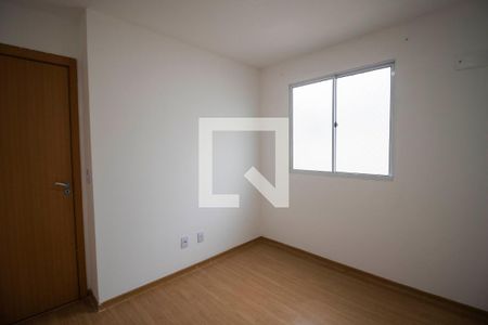 Quarto 2 de apartamento para alugar com 2 quartos, 54m² em Residencial Itamaracá, Goiânia