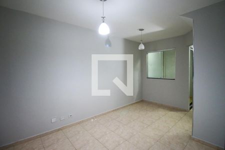 Sala de casa de condomínio à venda com 2 quartos, 60m² em Parada Xv de Novembro, São Paulo