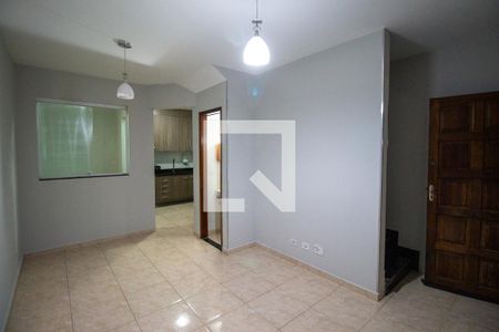 Sala de casa de condomínio à venda com 2 quartos, 60m² em Parada Xv de Novembro, São Paulo